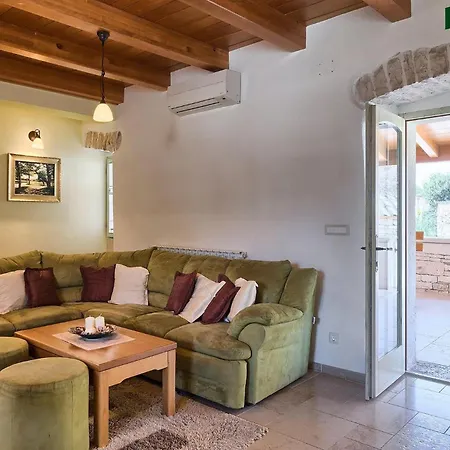 Ferienhaus Katerina *